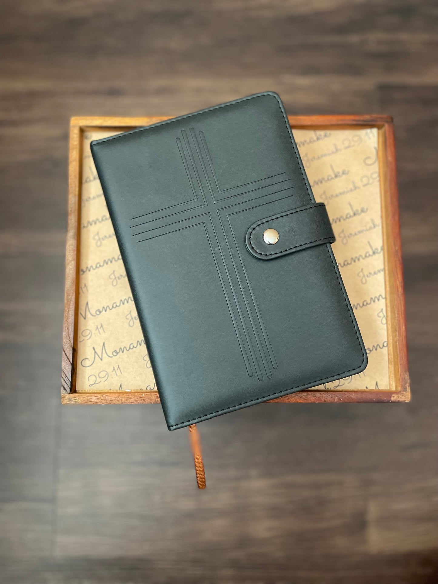 Black Cross -Notebook